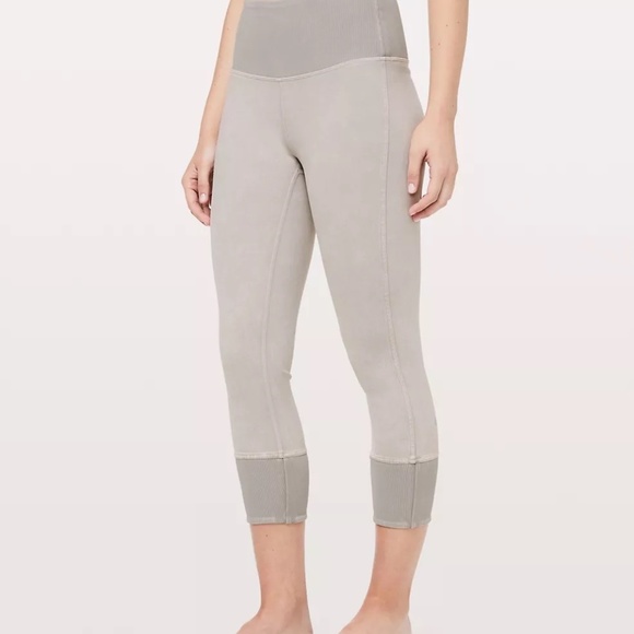 Wunder Under Ribber High Rise Crop 23" - Picture 1 of 1